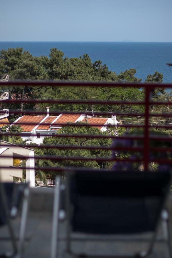Sweet With Spectacular Sea View Apartament PalaiónTsiflíkion